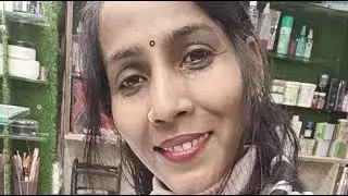 Preeti Vishwakarma is live threading forehead upper lips..