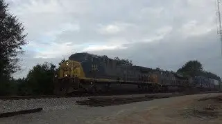 CSX Q581 Intermodal heads through Clinton, SC