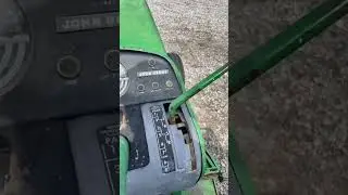 Mastering the Basics: How to Shift Gears on Older John Deere Machines #shorts #johndeere #machines