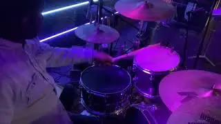 &ldquo; Build My Life &ldquo; ( drum cover )  by : Passion