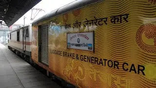 82501/Lucknow Jn. - New Delhi  Tejas Express Information