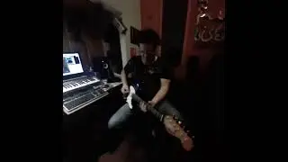 Telecaster Squier 2 con micr&oacute;fonos Ds y Amplitube 4.