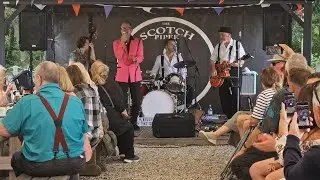 Billy Scott and The Satellites at The Scotch Piper Inn, Lydiate.