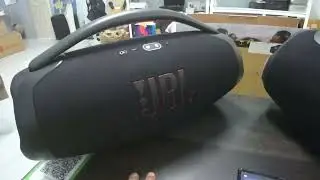 ่jblเทียบboombog3-boombox4