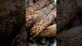 The Must Try French Bread- La baguette 🥖 🇫🇷