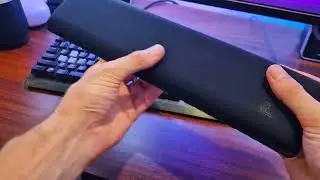 Is This Cool Gel Wrist Rest the Secret to More Comfortable Typing & Gaming?