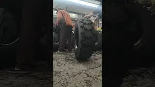 SKID STEER TYRE 10 -16.5  12-16.5   #industrialtractorstyre #bias #forklifttyre