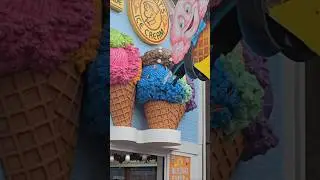 Team Sprinkles 🌈 or Team M&M&rsquo;s 🍫??? Sweet moments at Lappert&rsquo;s, Pier 39 🍦✨ #shorts #icecream #pier39