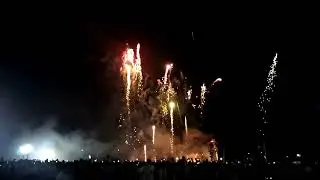 fire crackers show
