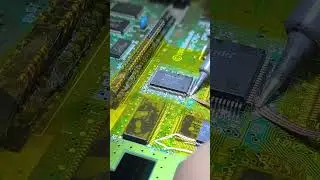 Satisfying SNES PPU2 Resolder &mdash; Fixing Video Glitches!
