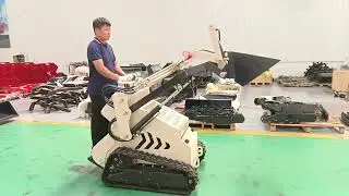 Tracked skid steer loader, mini/small skid steer loader with attachments.#skidsteerloader #machine