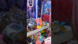 Main mesin capit hadiahnya mainan mobil truk #shorts #mesincapit #hadiah #mainan
