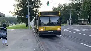 Автобус МАЗ 105.065, гос. АЕ 9575-7, марш. 88с прибывает на Кинотеатр &laquo;Электрон&raquo;