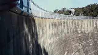 Whispering wall