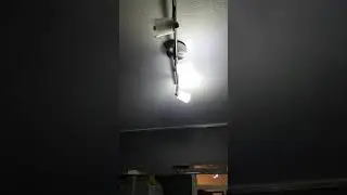 kapotte lamp badkamer