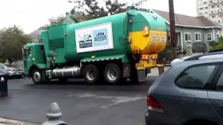 Los Angeles Bureau of Sanitation Trucks - April 3rd & 8th, 2016
