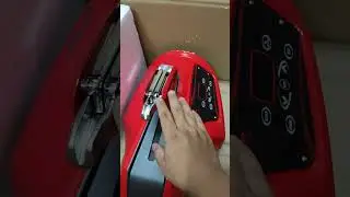 li-ning e5000 unboxing. electric machine.  mesin pasang senar digital badminton