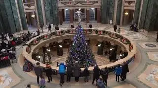 🎄🎁2025 Wisconsin State Capitol Christmas Tree