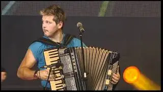 VESELI SVATJE - NA AVTOCESTI