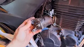 How to Remove the Starter Motor from a CB 300