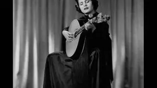 Amália Rodrigues e Teresa Tarouca - Avé Maria Fadista e Passeio à Mouraria