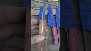 Ежедневная работа. Рассел. Время для придания формы рукоятке.