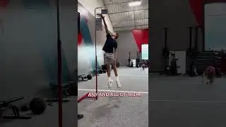 Universal Athletic Club: Test your vertical jump with Parisi