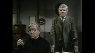 Father Brown Ep. 7 - The Dagger with Wings (1080p) st. Kenneth More