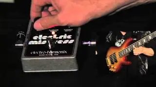 Mahlon Hawk demonstrates the Stereo Electric Mistress by Electro Harmonix