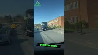 Ascot United Women x Green Metro Coach