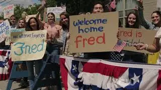 Fred Andrew's Coffin Police Escort - Riverdale S04E01 clip