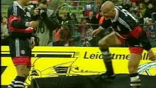 Carsten Jancker Fussball-Gott & Giovane Elber Torjubel Bayern Muenchen: Bayer Leverkusen 1998/1999