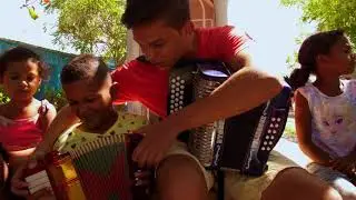 DYONNEL VELÁSQUEZ: Mosaico Joe - Vídeo Oficial.