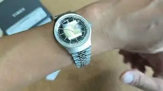 Unboxing of Timex Degrade - The one with a faceted crystal