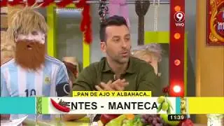 Receta de pan de ajo y albahaca