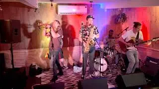 Nomadic Orchestra Live @ Cafe Roux: Song 5 Beets