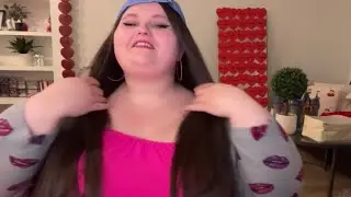 Amberlynn Reid cut her infamous black choker off 