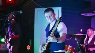 JUMPMASTER cover band