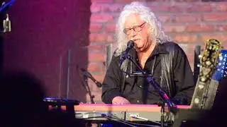 Arlo Guthrie City Of New Orleans Oct 2 2017 Chicago nunupics