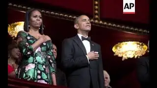 Publisher announces book deals for Barack and Michelle Obama