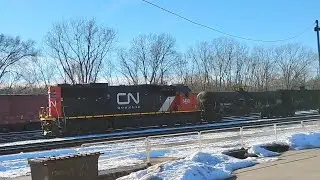 CN 5433 working the yard 