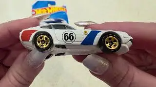 Hot Wheels Ferrari 365 GTB4 Competizione Sports Car Un-Carding Unboxing Show & Tell!