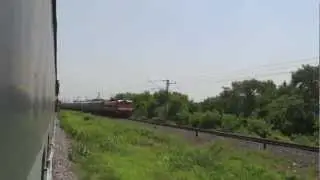 LGD WAP4 east coast crosses krishna led by WAP7
