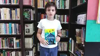MICII DEVORATORI DE CĂRȚI. LICEUL TEORETIC NAȚIONAL