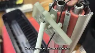 ¿Cómo solucionar el problema del papel atascado en el interior al plastificar documentos?