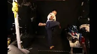 How To Do A Jumping Round Kick