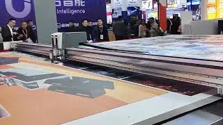 RUK large format flatbed cutter #digital #membrane #film