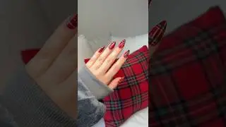red plaid christmas nails❤️🎁🎄 #nailtutorial #nailinspo #diynails #pressonnails #kayliboyle