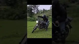 Xpulse 200 vs Himalayan 411!! 🏍️💨 #Motorcycles #AdventureBikes #Comparison