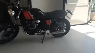 Moto Guzzi V7 Special - Mistral Exhausts